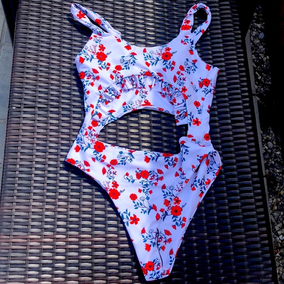 Brand New Never Worn Shein Bathing Suit - Picture 1 of 3